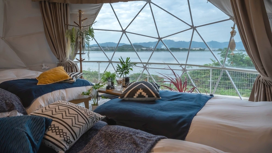 大型のドーム型のテントは空調完備でとっても快適♪