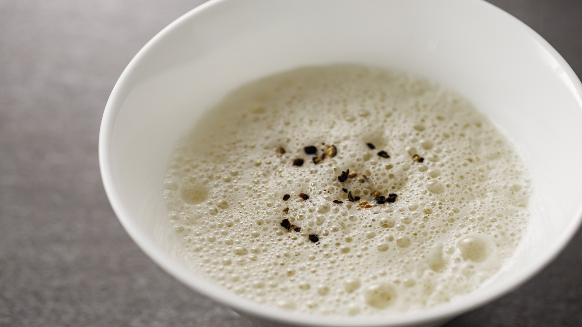 【フレンチ(2026春)】新玉ねぎのポタージュ