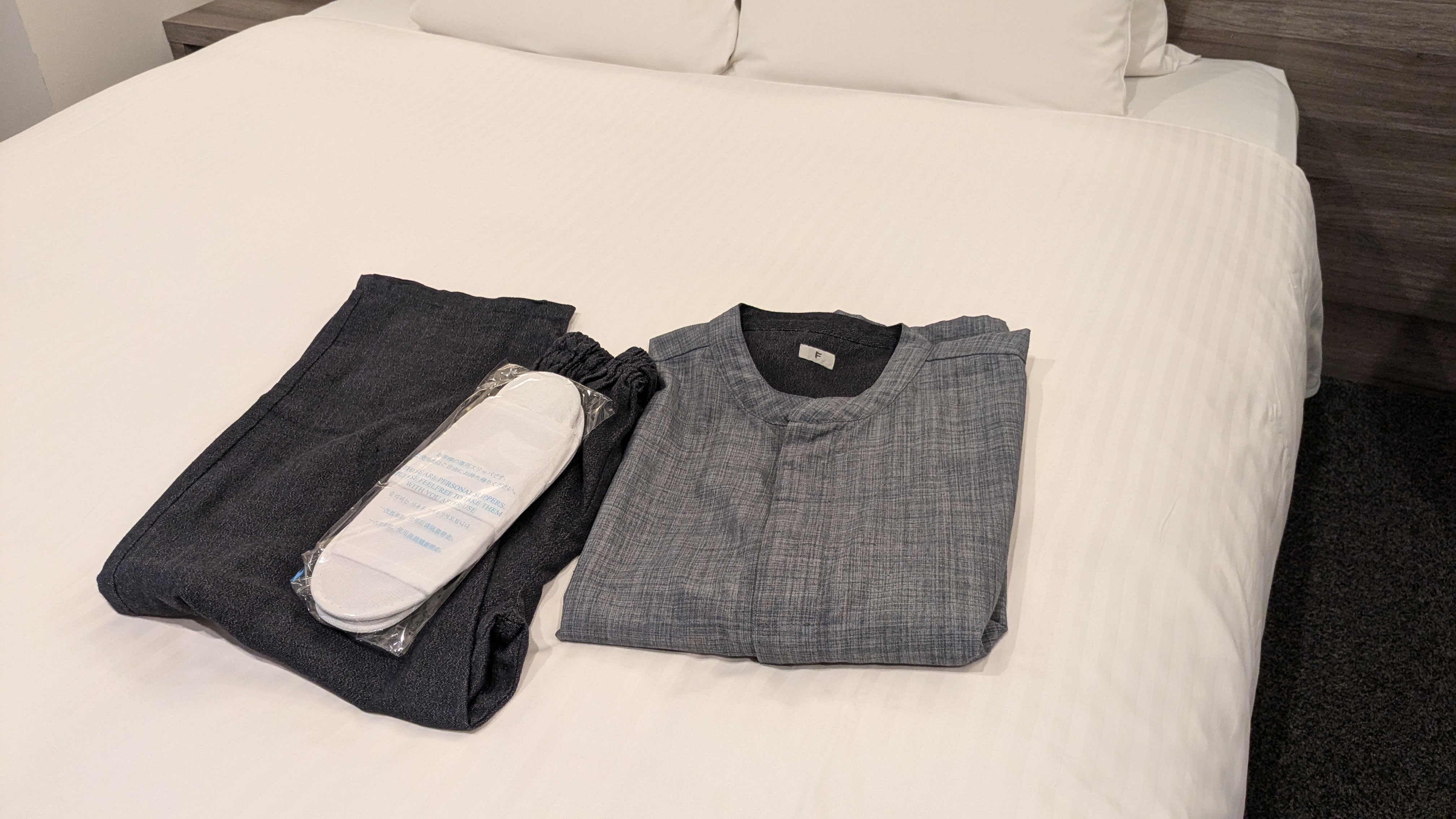 フリーサイズの上下分かれたナイトウェア♪