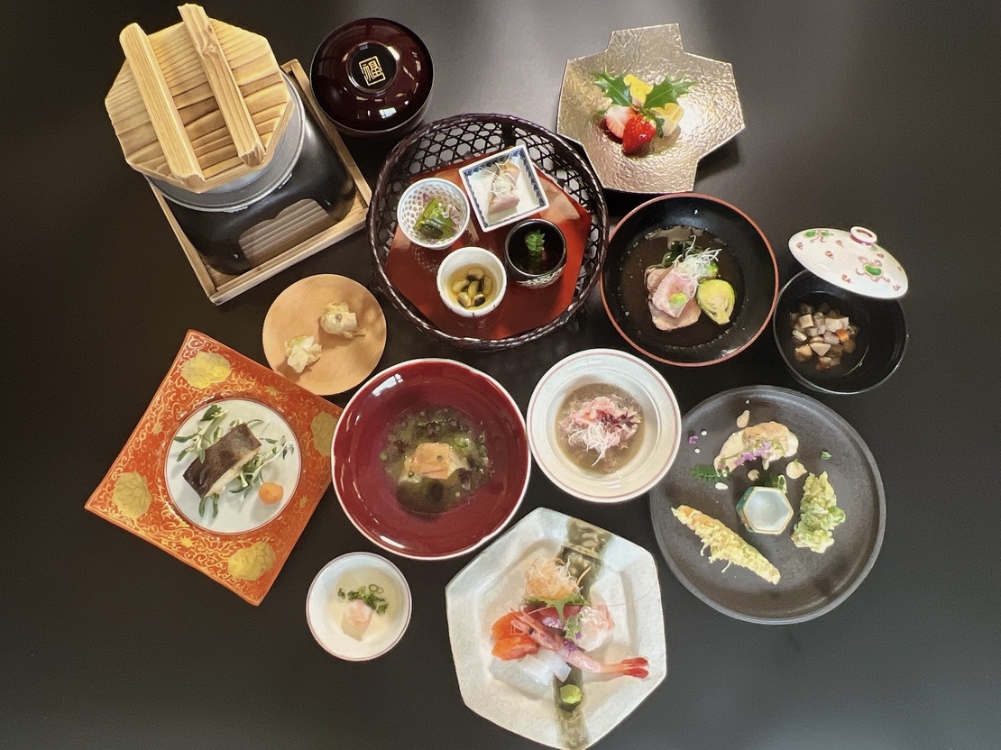 「佐渡島の金山」世界遺産登録1周年記念【豊かな自然】　1泊2食付◆美人の湯と季節の創作会席