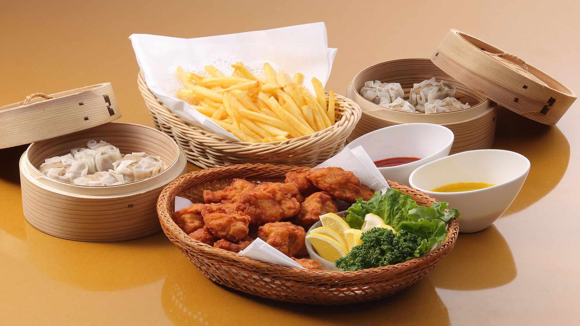 【夏季限定】黒毛和牛ロース食べ放題！ディナーは開放感あふれるプールサイドでBBQを♪／2食付