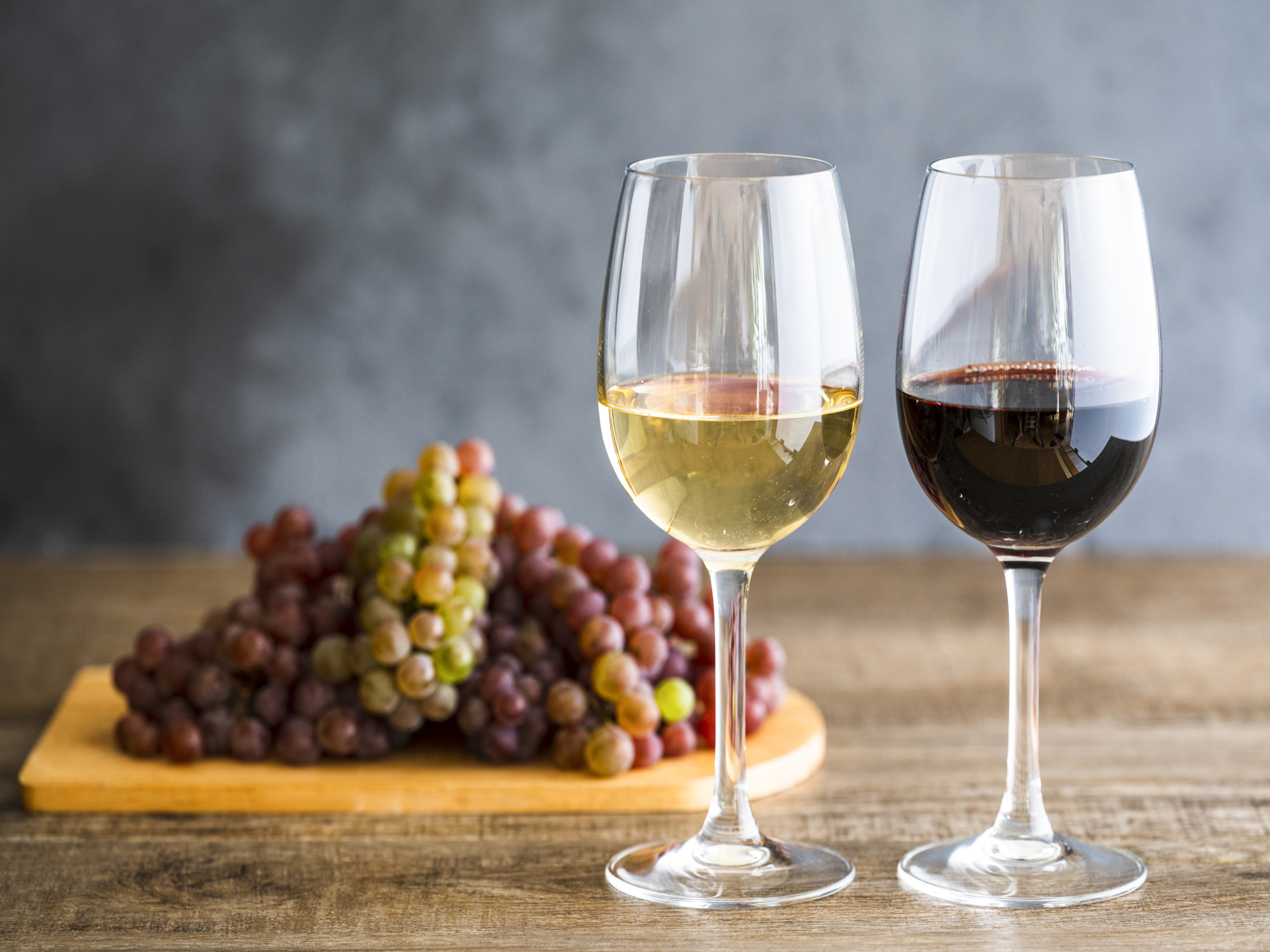 朝食ビュッフェ「ワイン飲み放題」