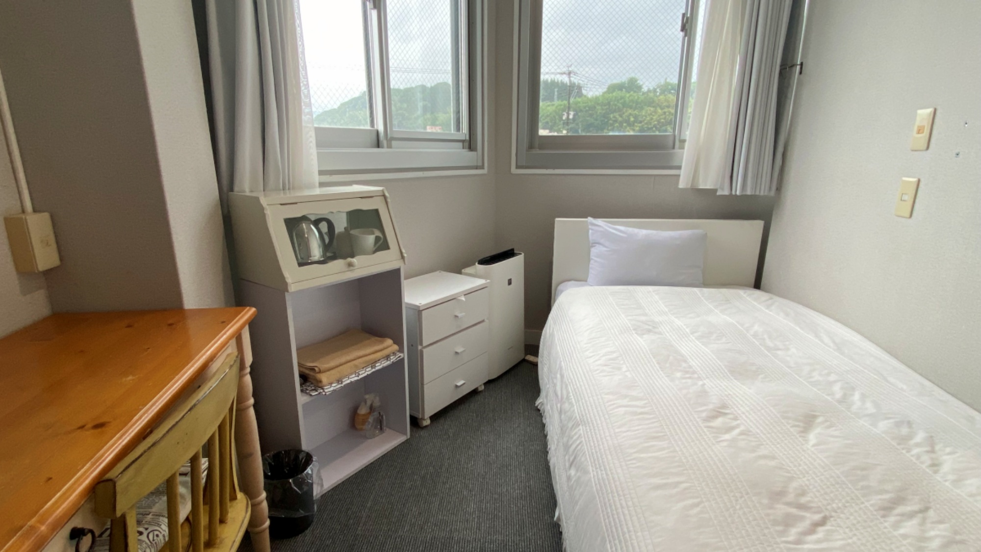 【3階禁煙シングル】こだわりの家具を散りばめた、お一人様向け客室です。