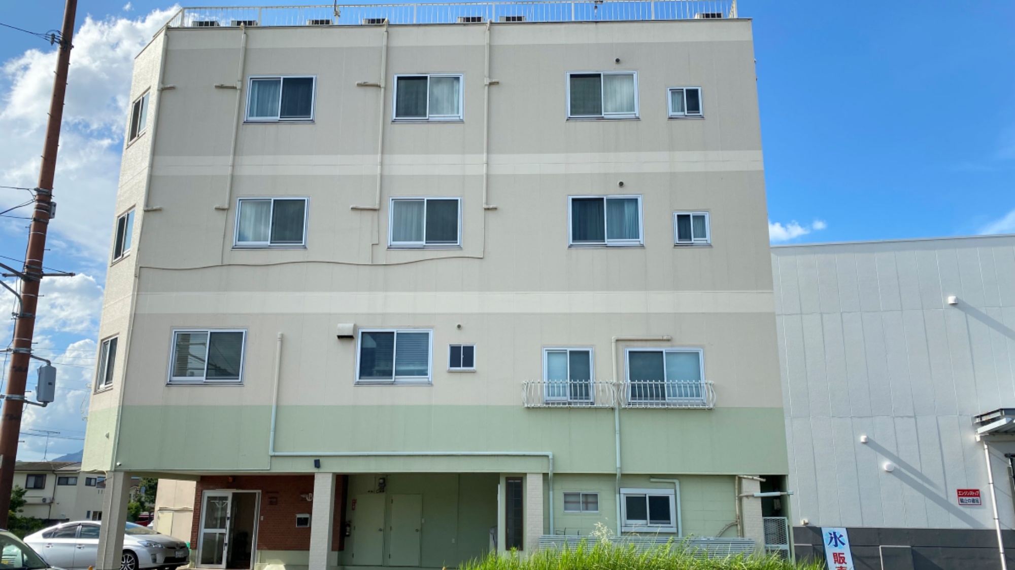 【外観】小さなホテルだからこそサービスや清潔さを心がけています。お気軽にお越しくださいませ。