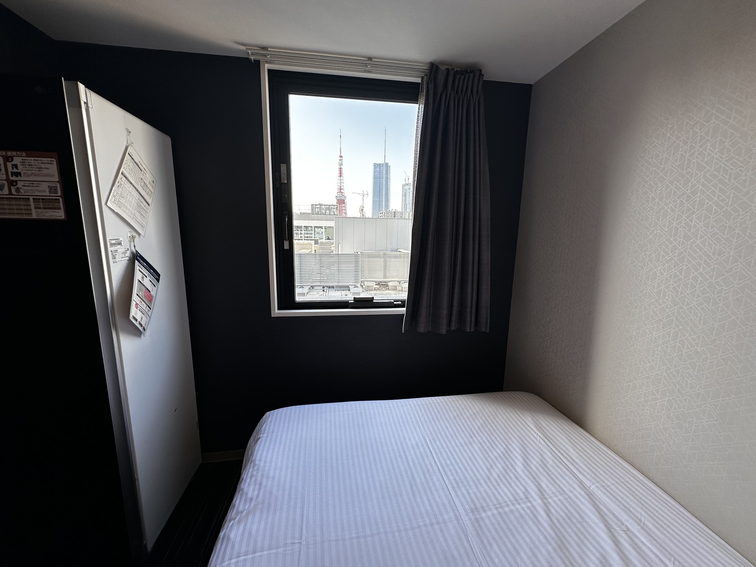 東京タワービューセミダブルルーム