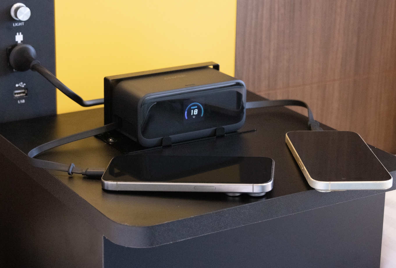 Ankerグループの人気製品設置「Anker Room」モバイルバッテリー付き＜朝食付き＞