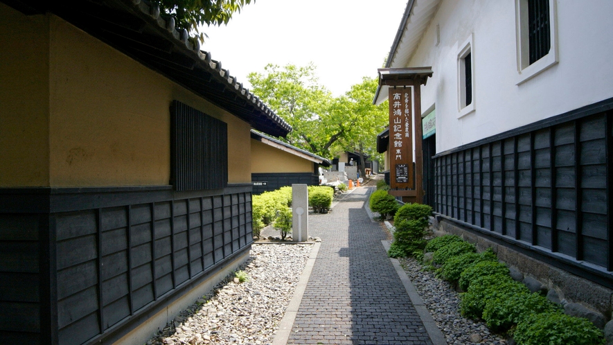 小布施町・栗の小径(写真提供：長野県観光機構)