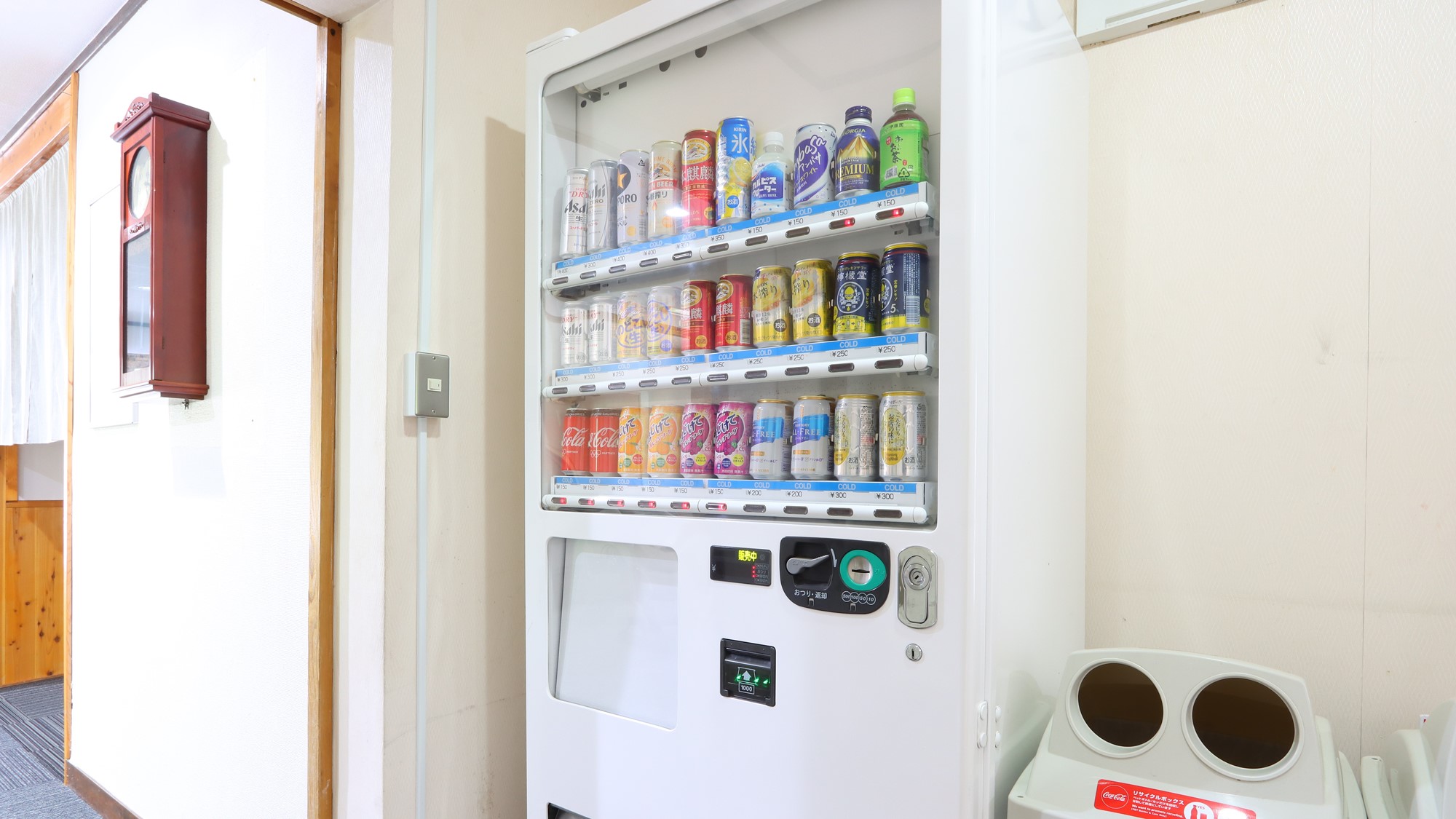 一階自動販売機