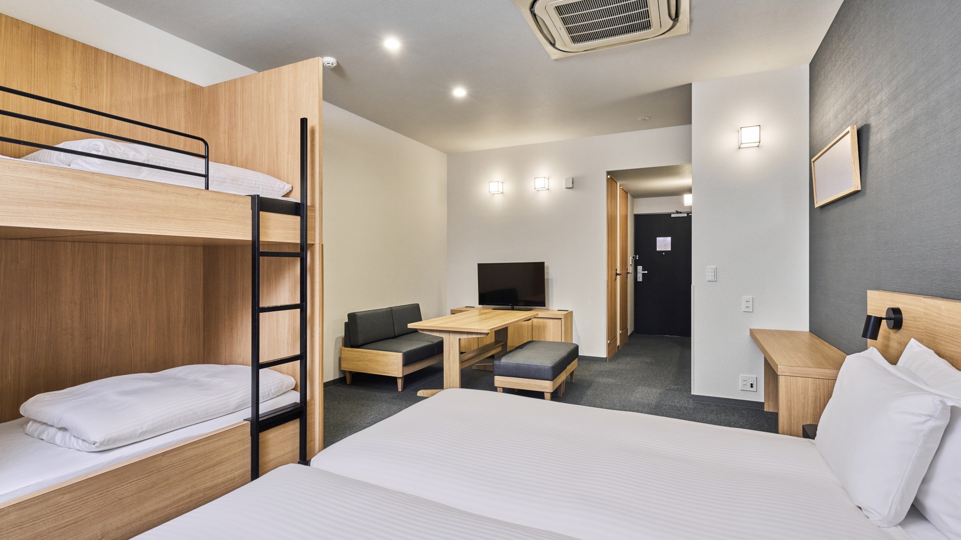 ファミリーアパートメント 