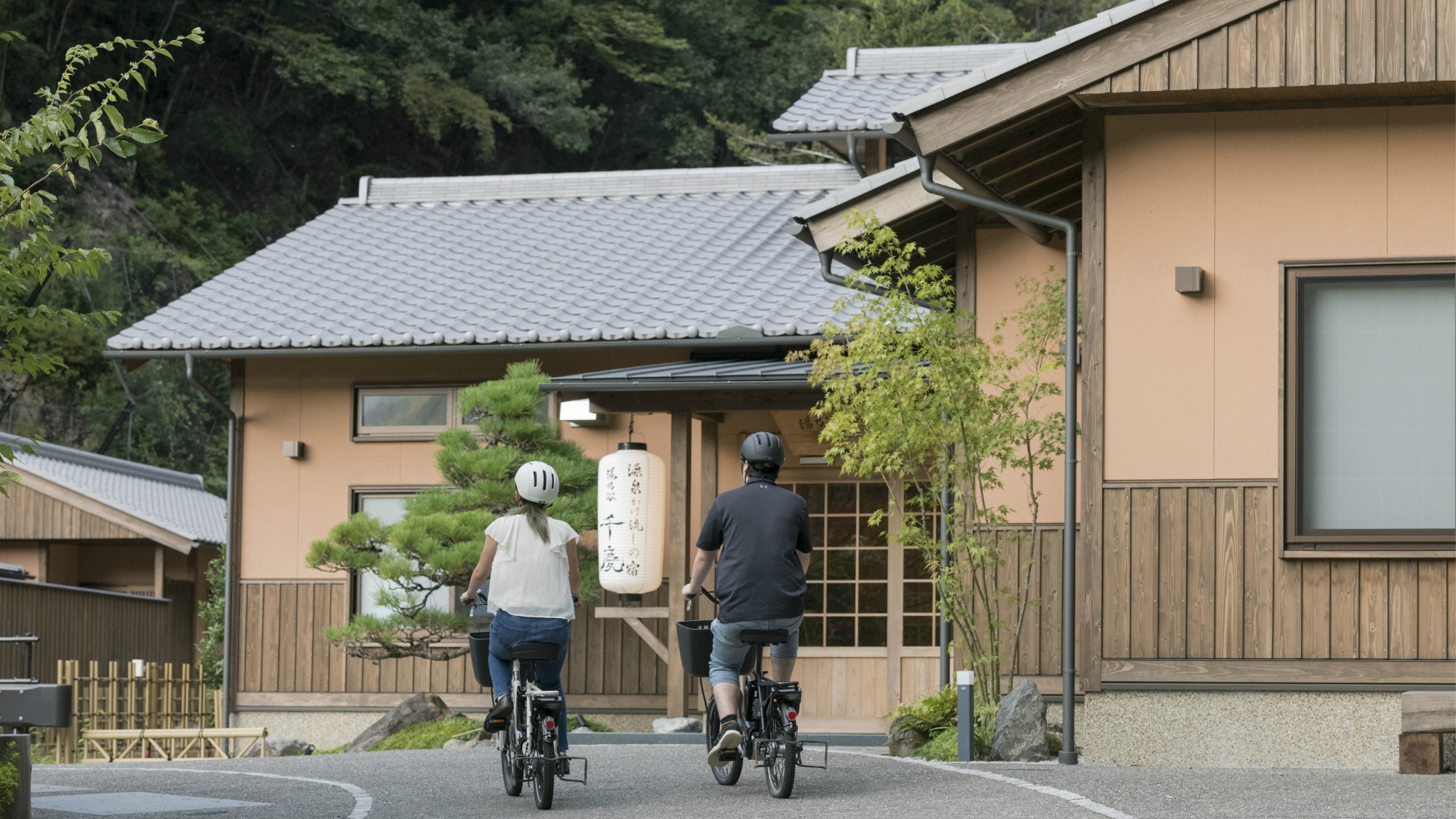 おかえりなさいませ。サイクリングコースは休憩しながら約90分。ゆるやかな時間の流れをお楽しみください