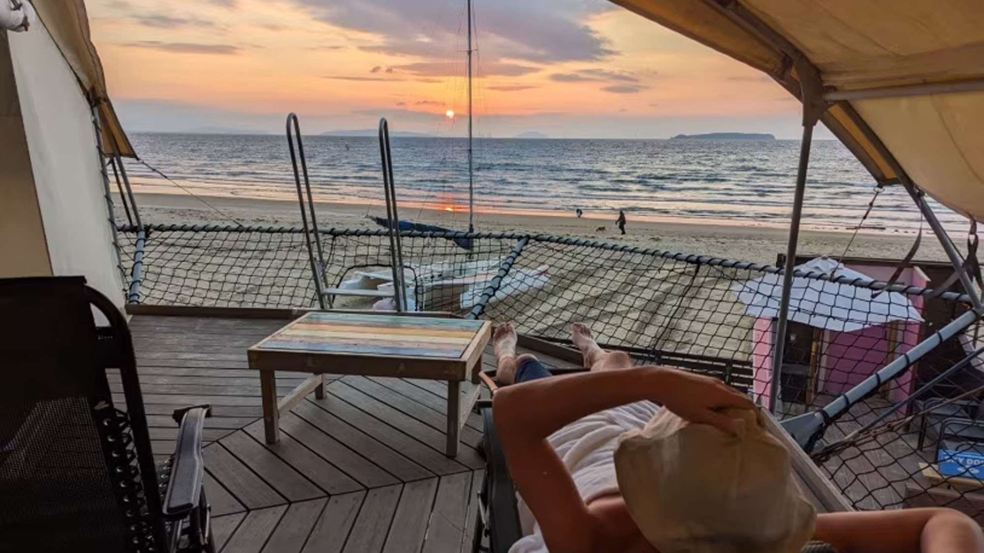平日がおトク！海辺の鮨カウンターで味わう鮑尽くしコース＆海まで0秒！絶景コテージSTAY＜1泊夕食＞