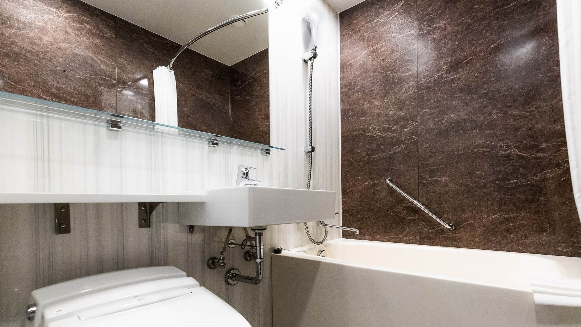 ■ゆったり広々バスルーム