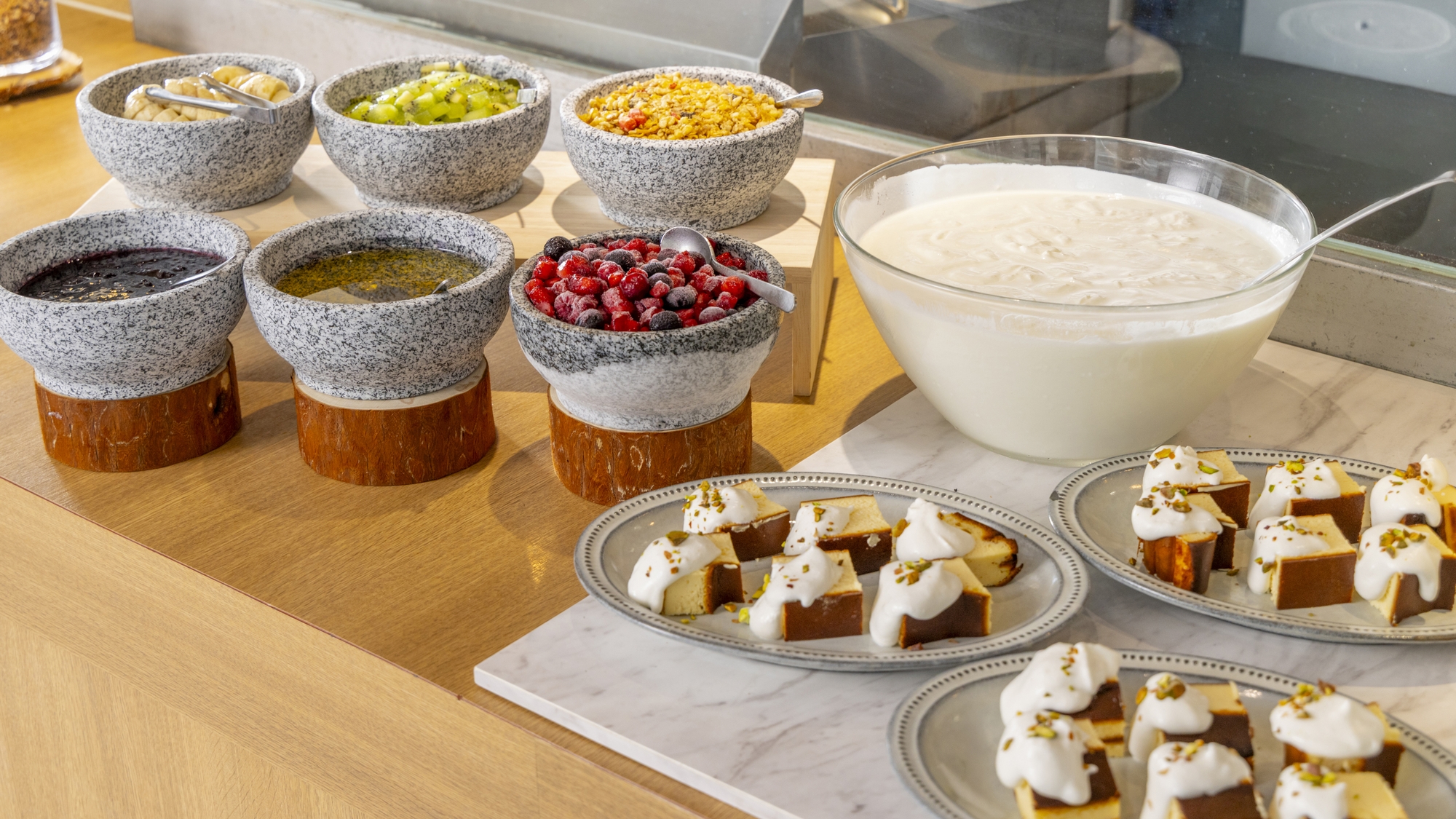 ■ご朝食｜ハーフビュッフェ（ヨーグルトなど）