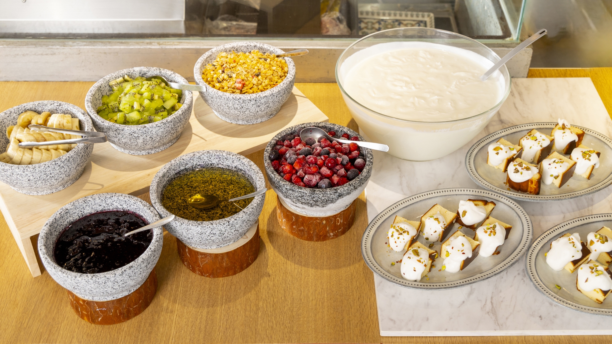 ■ご朝食｜ハーフビュッフェ（ヨーグルトなど）