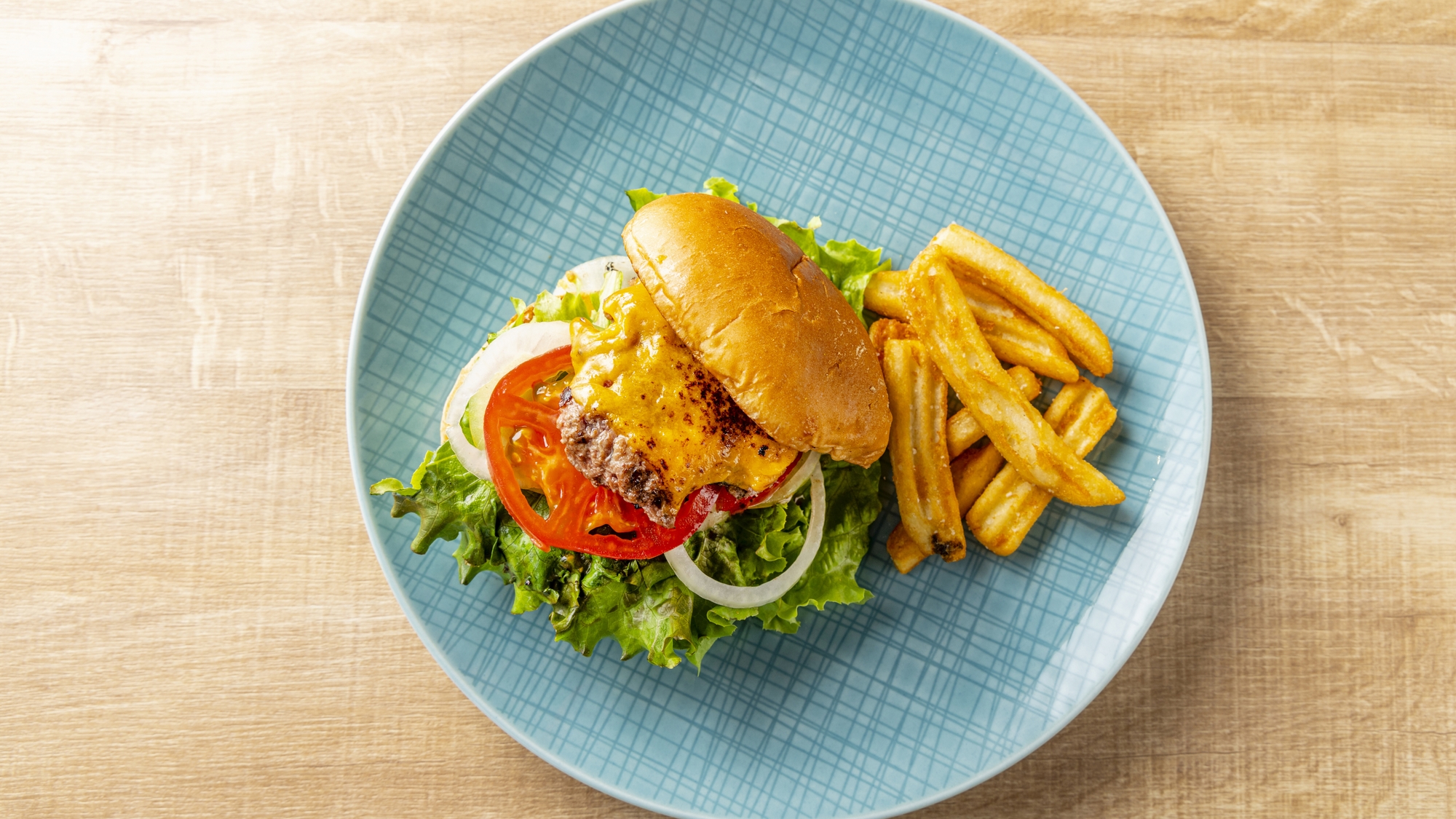 ■ご朝食｜選べるメインプレート「北海道プレミアバーガー」