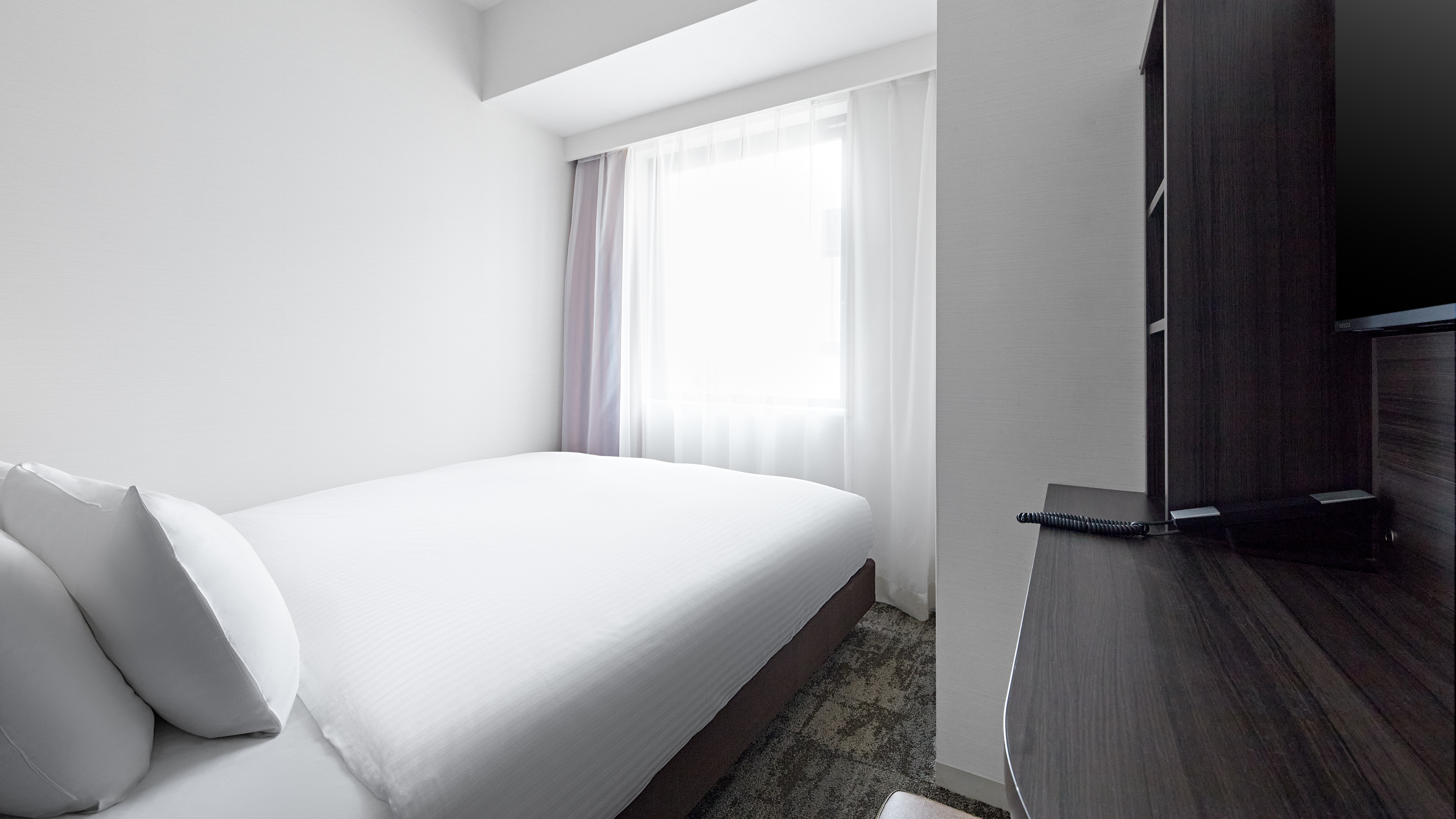 ・【コンフォートダブル】広いベッドでゆっくりお休みになりたい人におすすめです