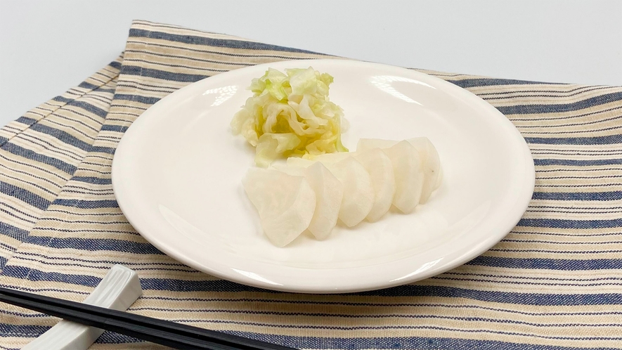 【東京ベイ限定漬物】千葉県産の野菜を使用した東京ベイ限定メニュー。ご飯のお供におすすめ。