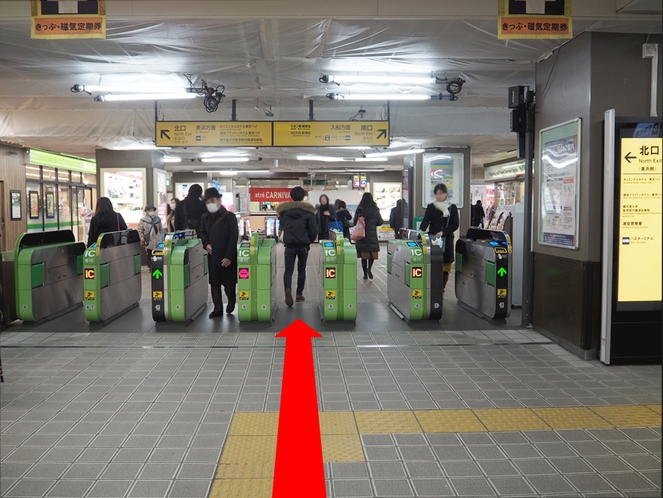 ◆新浦安駅「D」のりば案内１◆改札を出ます