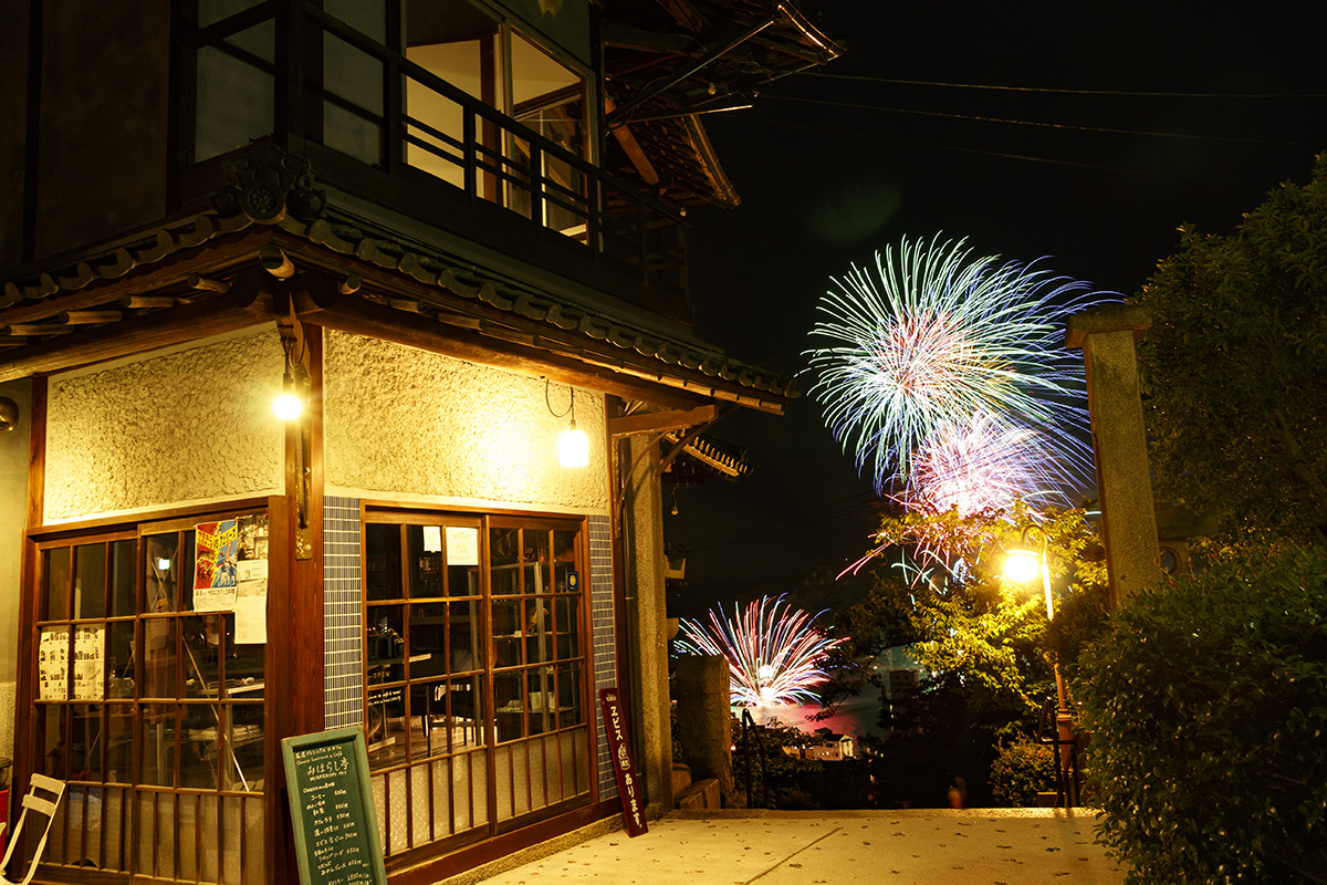 住吉花火と尾道ゲストハウスみはらし亭