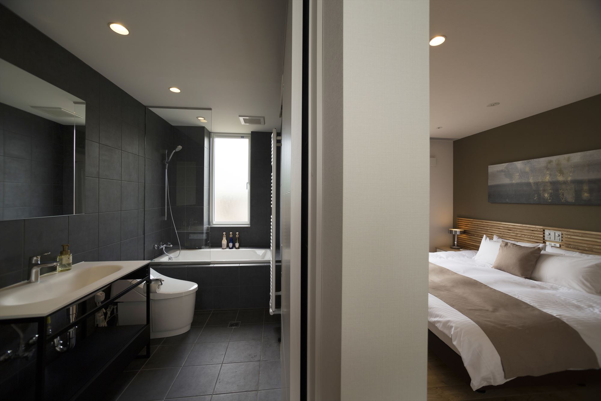 ユニート3F  ベッドルーム＆バスルーム