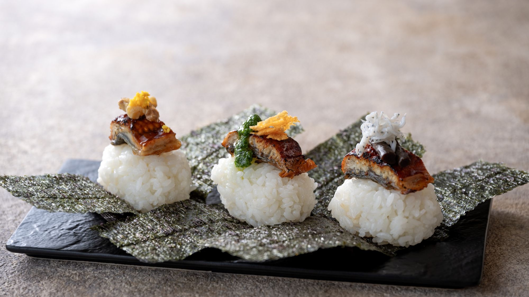 朝食バイキング「THE 10」ご褒美おむすびのライブキッチン（イメージ）