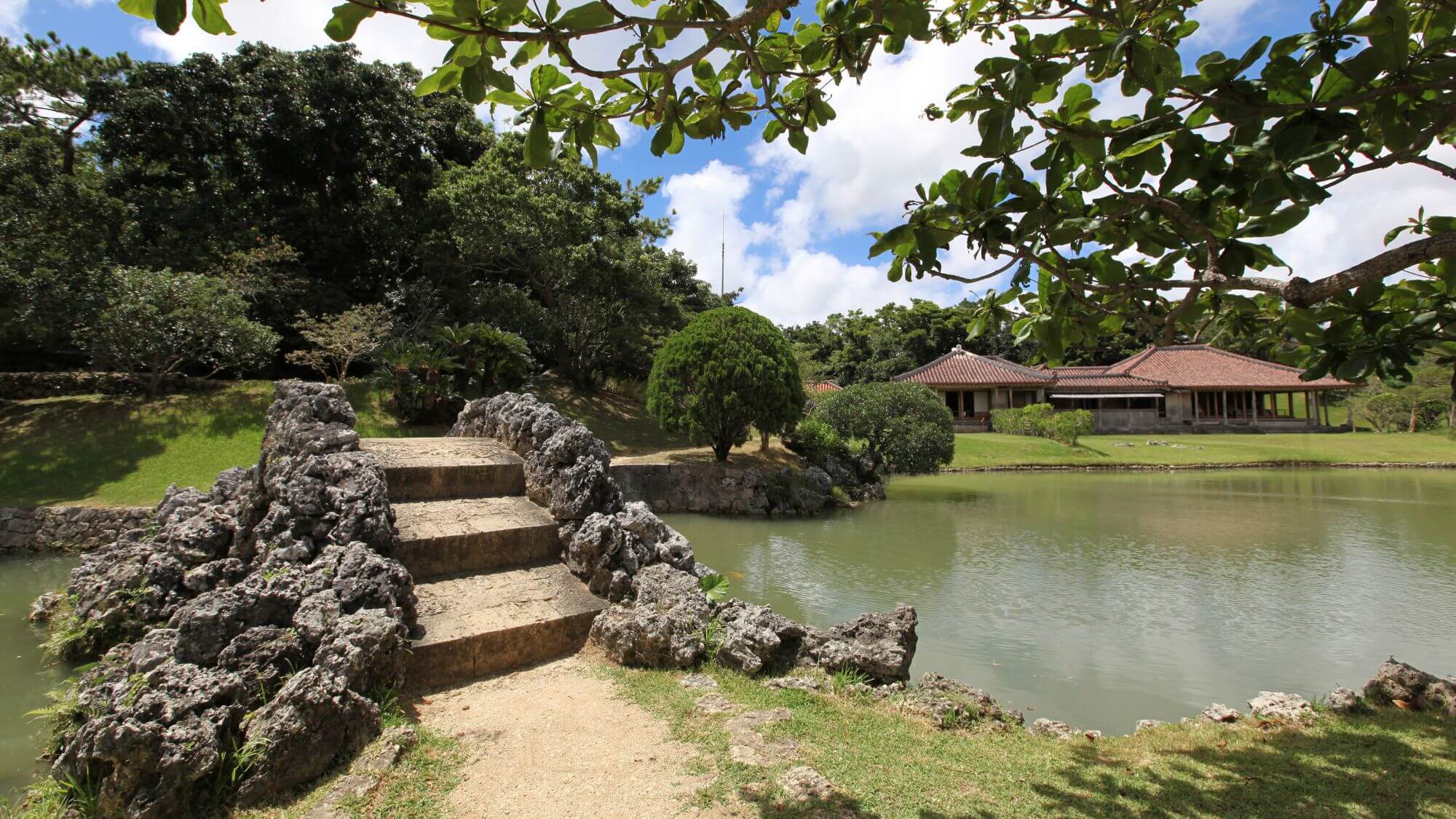 【識名園】当館から車で約13分
