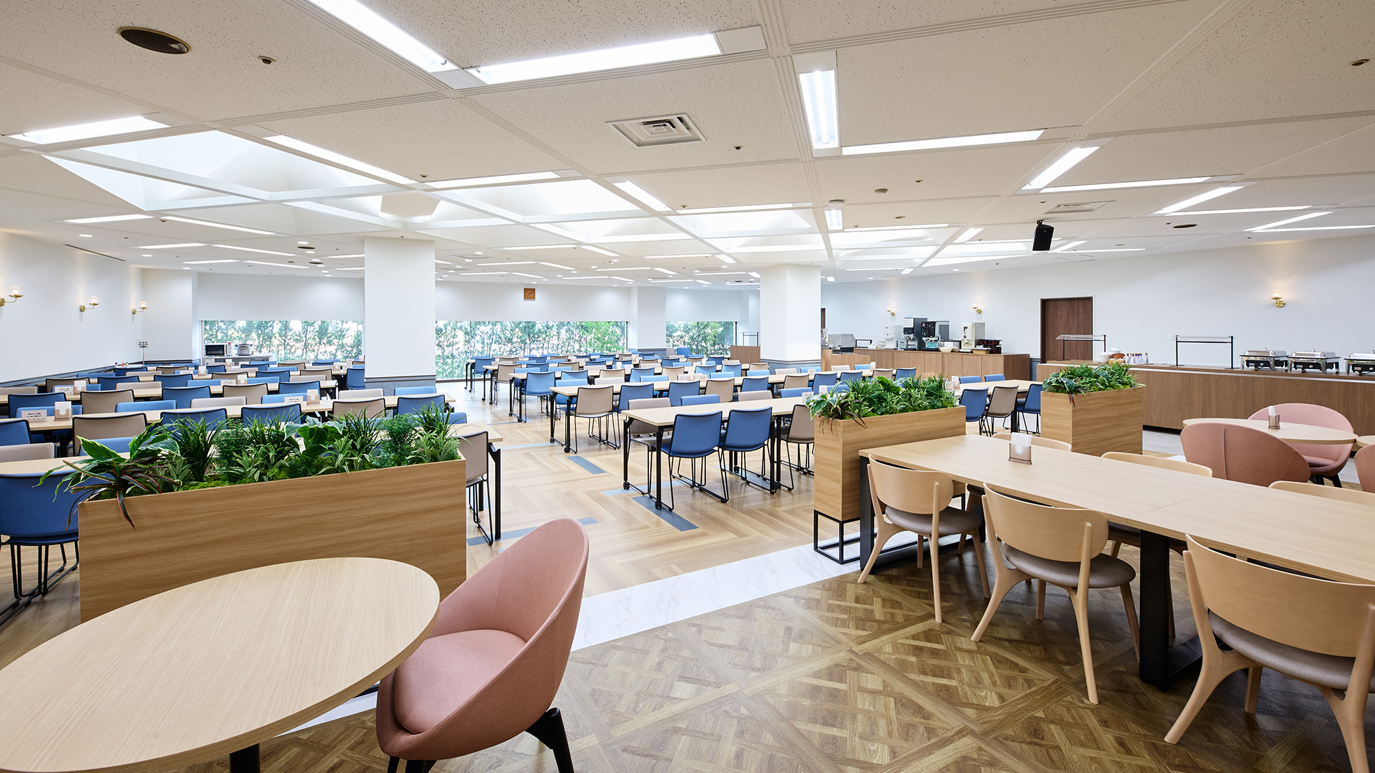 1Fラウンジ＆ダイニングルーム　リニューアルオープンいたしました。