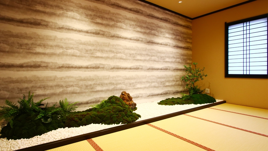 「楓」苔と石のコントラストが上品な空間を演出します