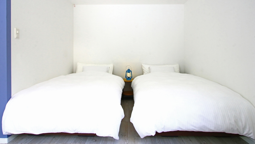 たまコテA棟◆白とブルーを基調としたお部屋です