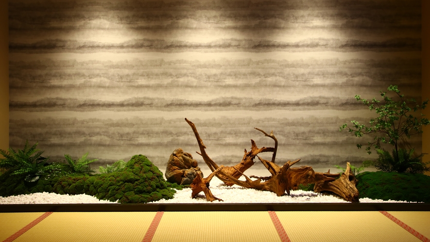 「楓」苔と石のコントラストが上品な空間を演出します