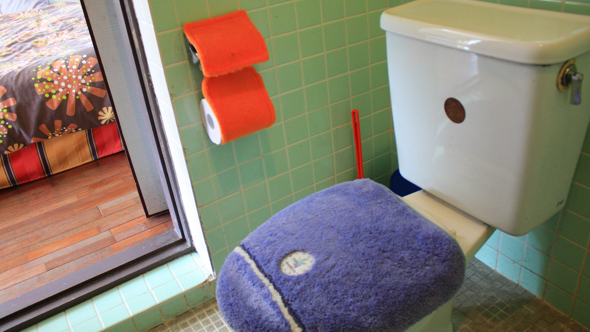 *【洋室一例】洋室にはトイレが付いております。
