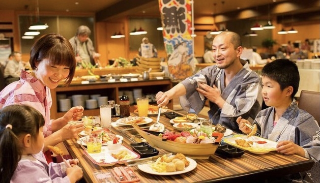 【第2弾★レイトサマーセール！】特別価格！海鮮浜焼＆焼肉バイキング＋1人1匹鮑踊焼付