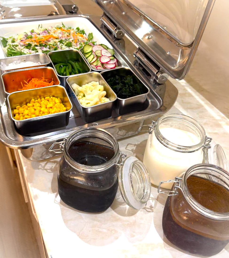 朝食イメージ（サラダ）