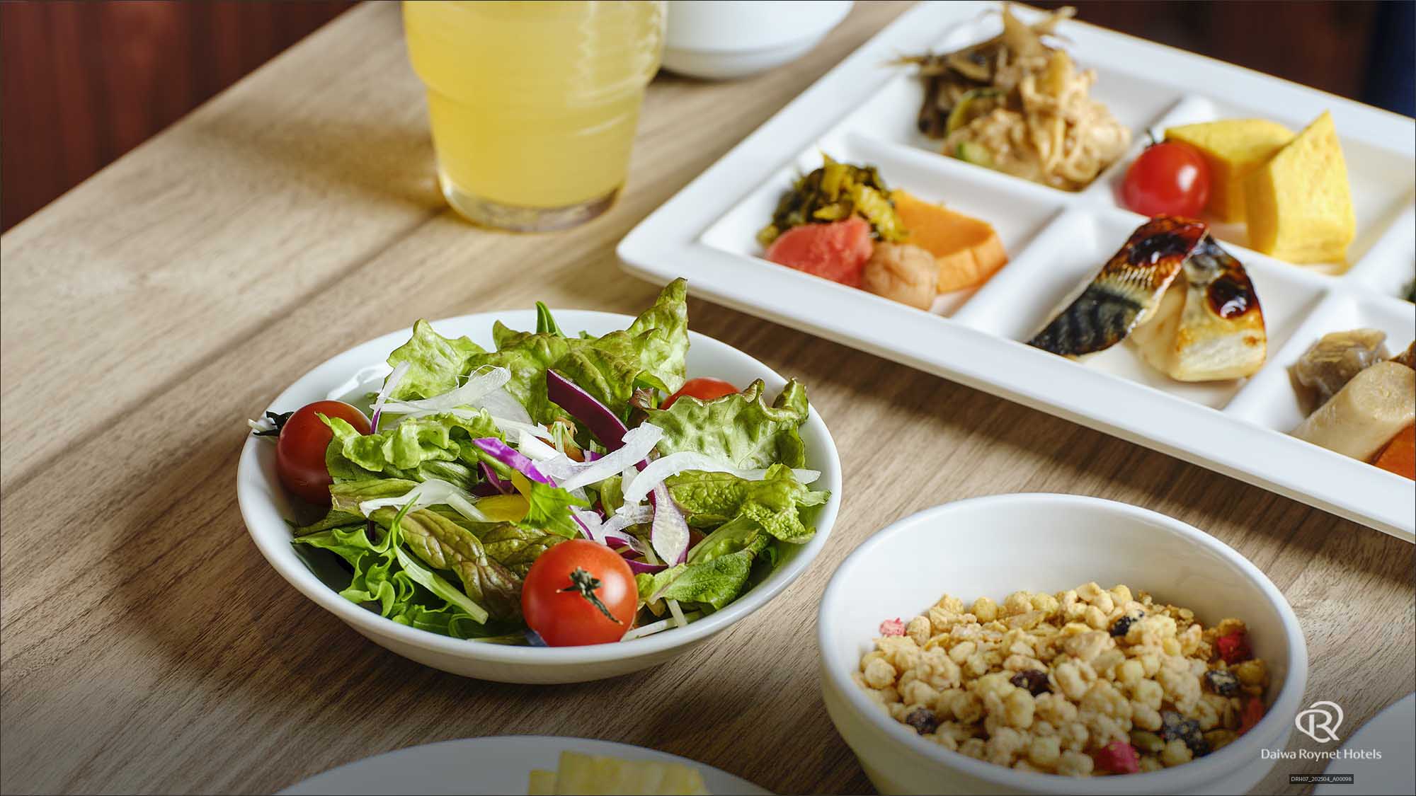 朝食ビュッフェ盛り付け例（ぶどうの樹）