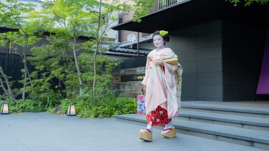 ＼舞妓さんに会えるホテル／京の舞＆撮影会 スタンダードプラン（素泊り）
