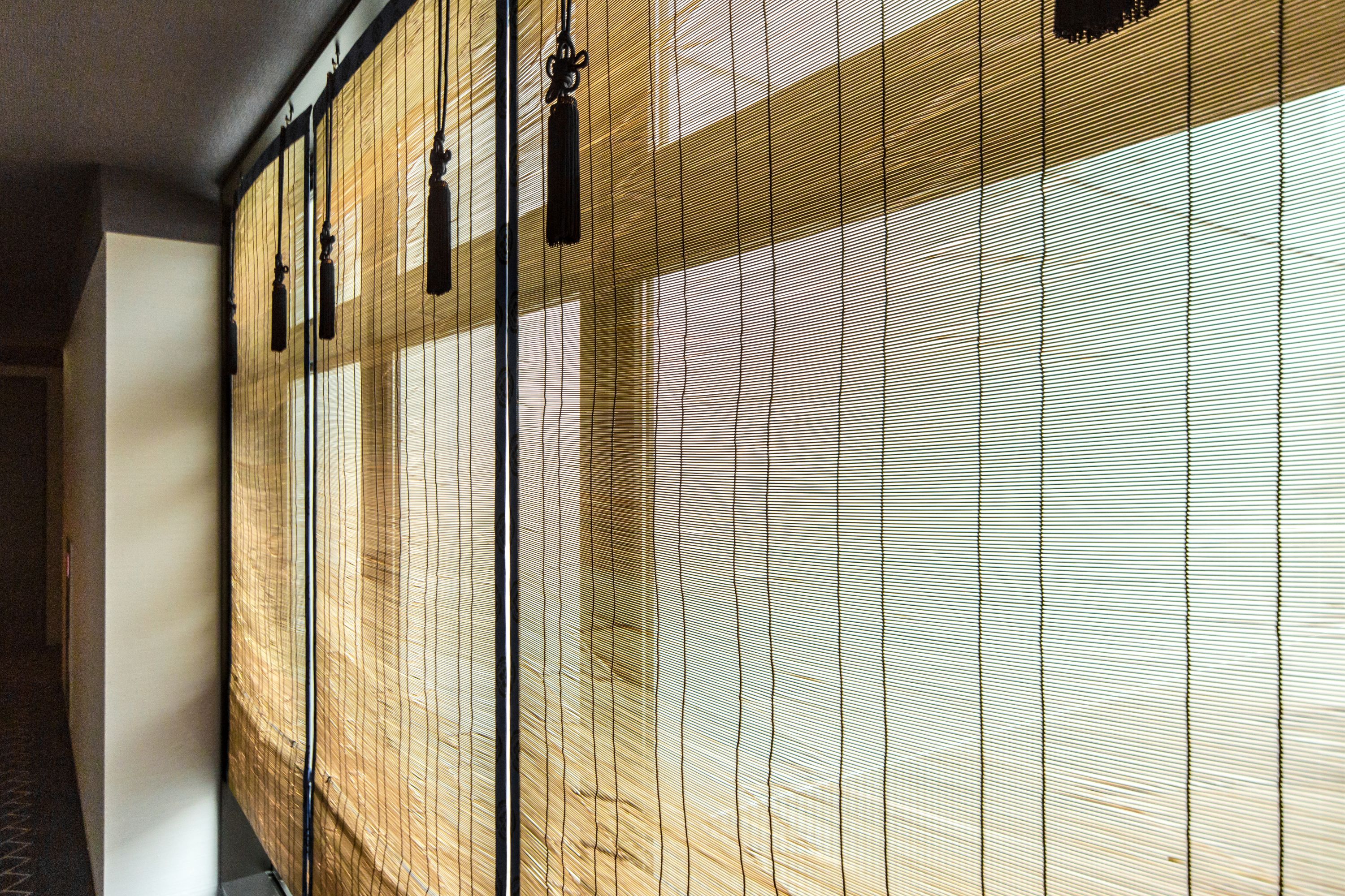 【御簾】仕切るのではなく、つなぐ美。御簾が紡ぐ和の余白を感じて