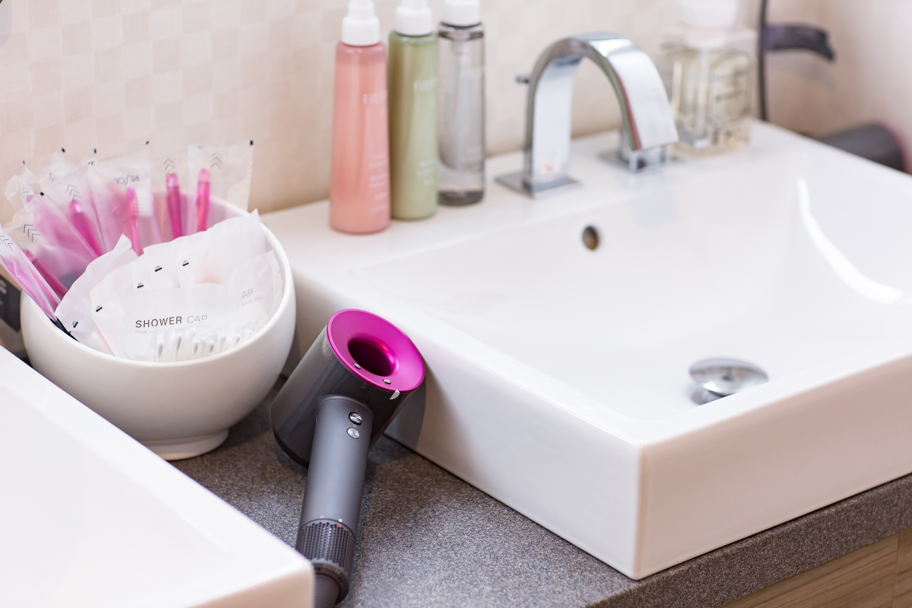 【パウダールーム】身支度の所作に宿る、京都の奥深いくつろぎ