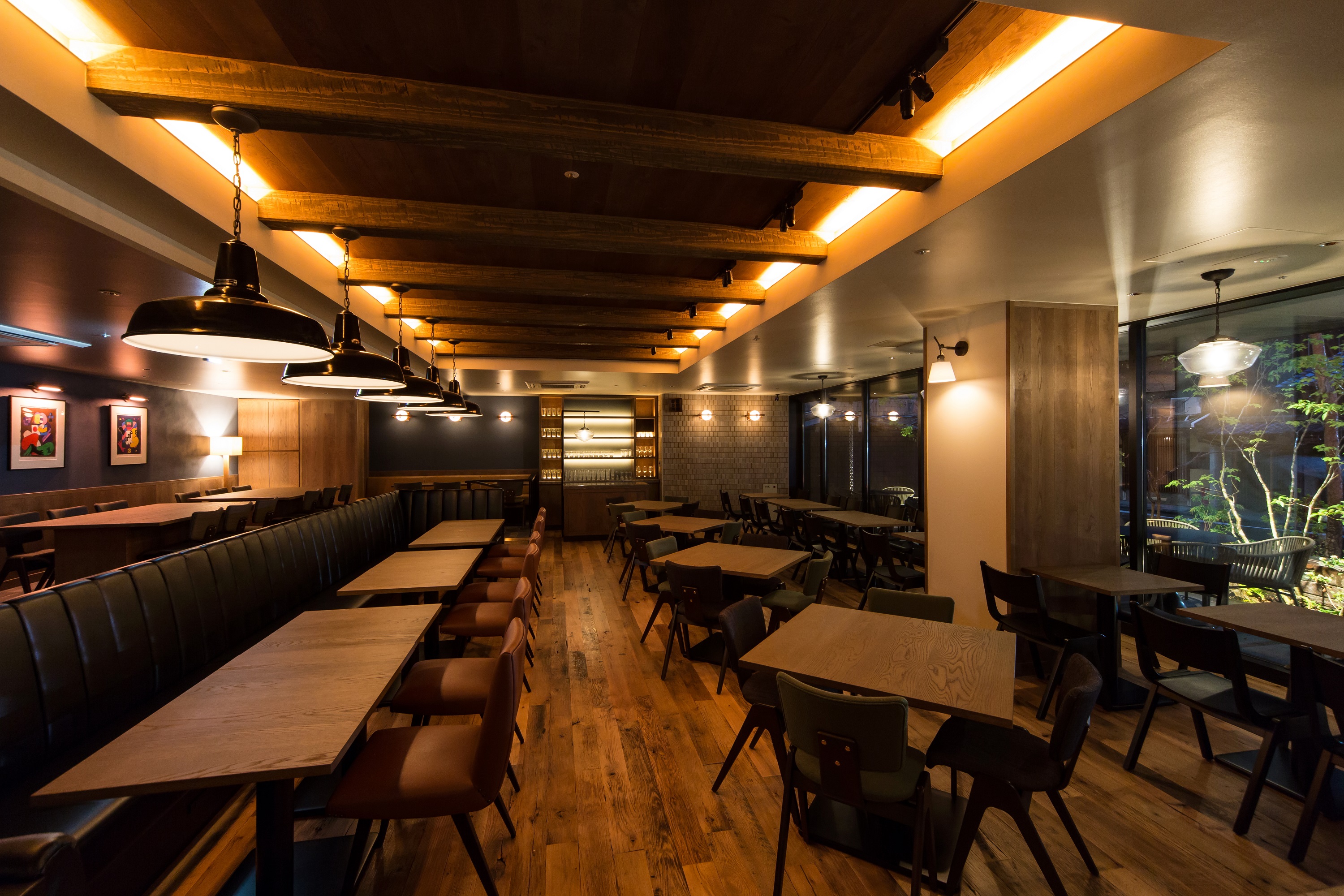 ブルーブックスカフェで叶える、大人の贅沢な朝