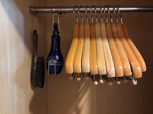 ハンガー・スプレー・衣類用ブラシ