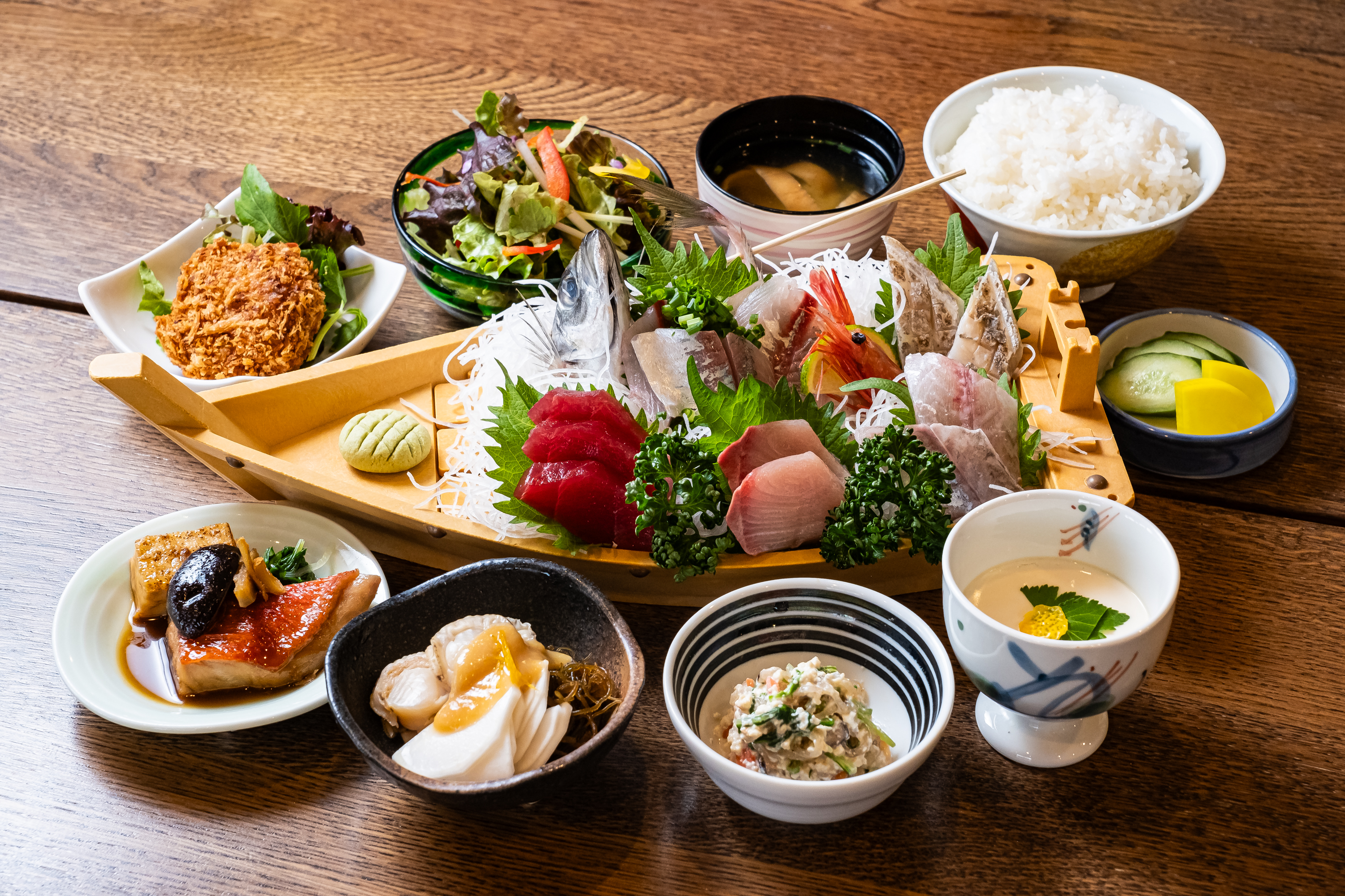【ご夕食】当館人気ナンバー1　-お刺身膳-