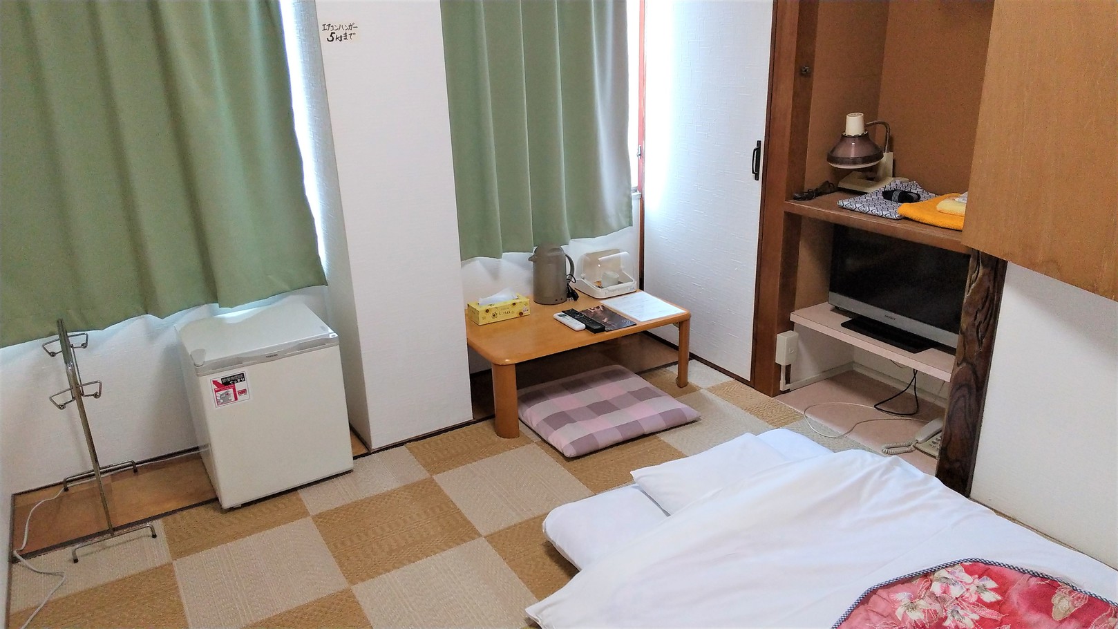 お風呂トイレ共同の個室（禁煙室）