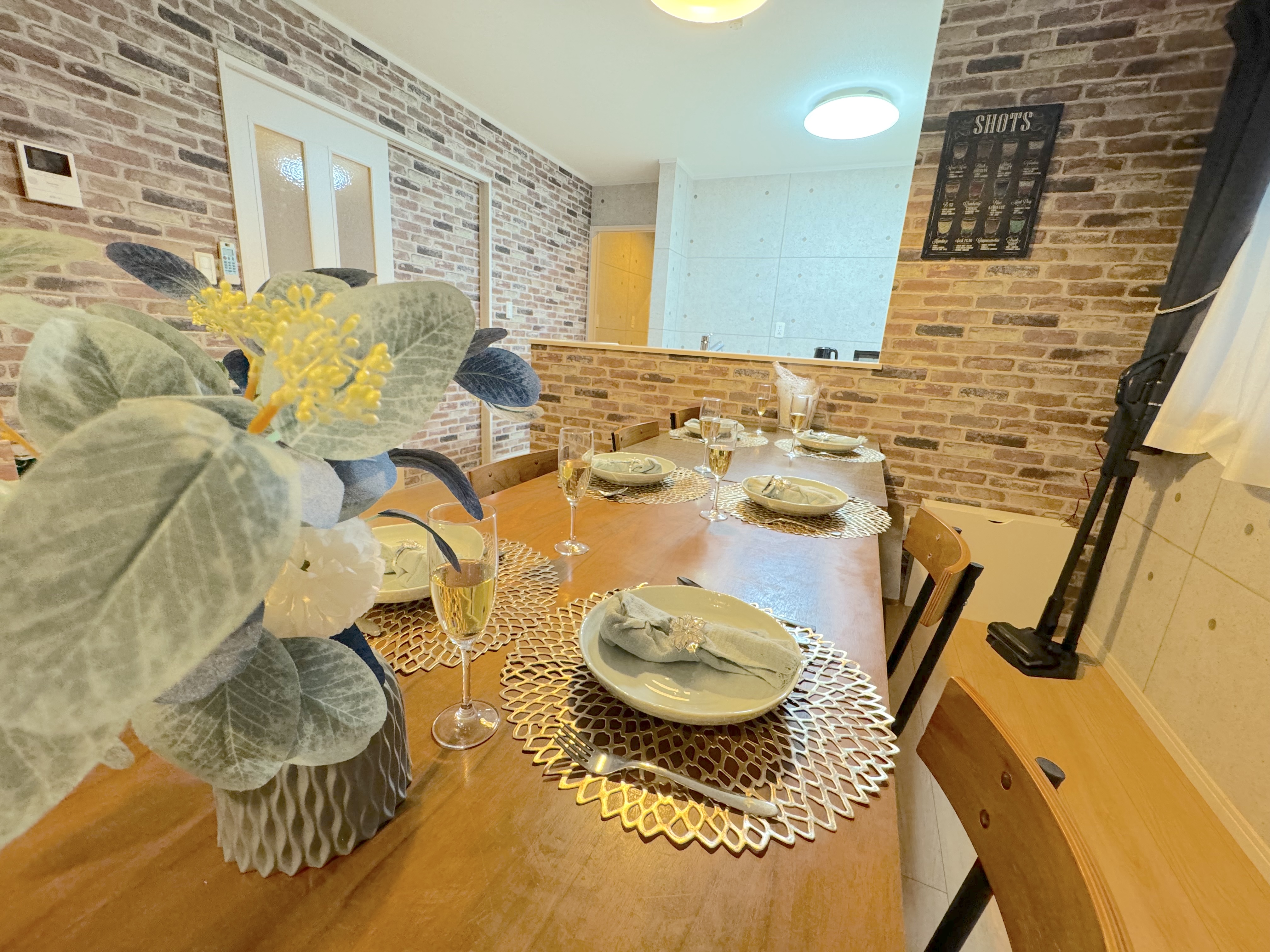 B棟：リビングダイニング