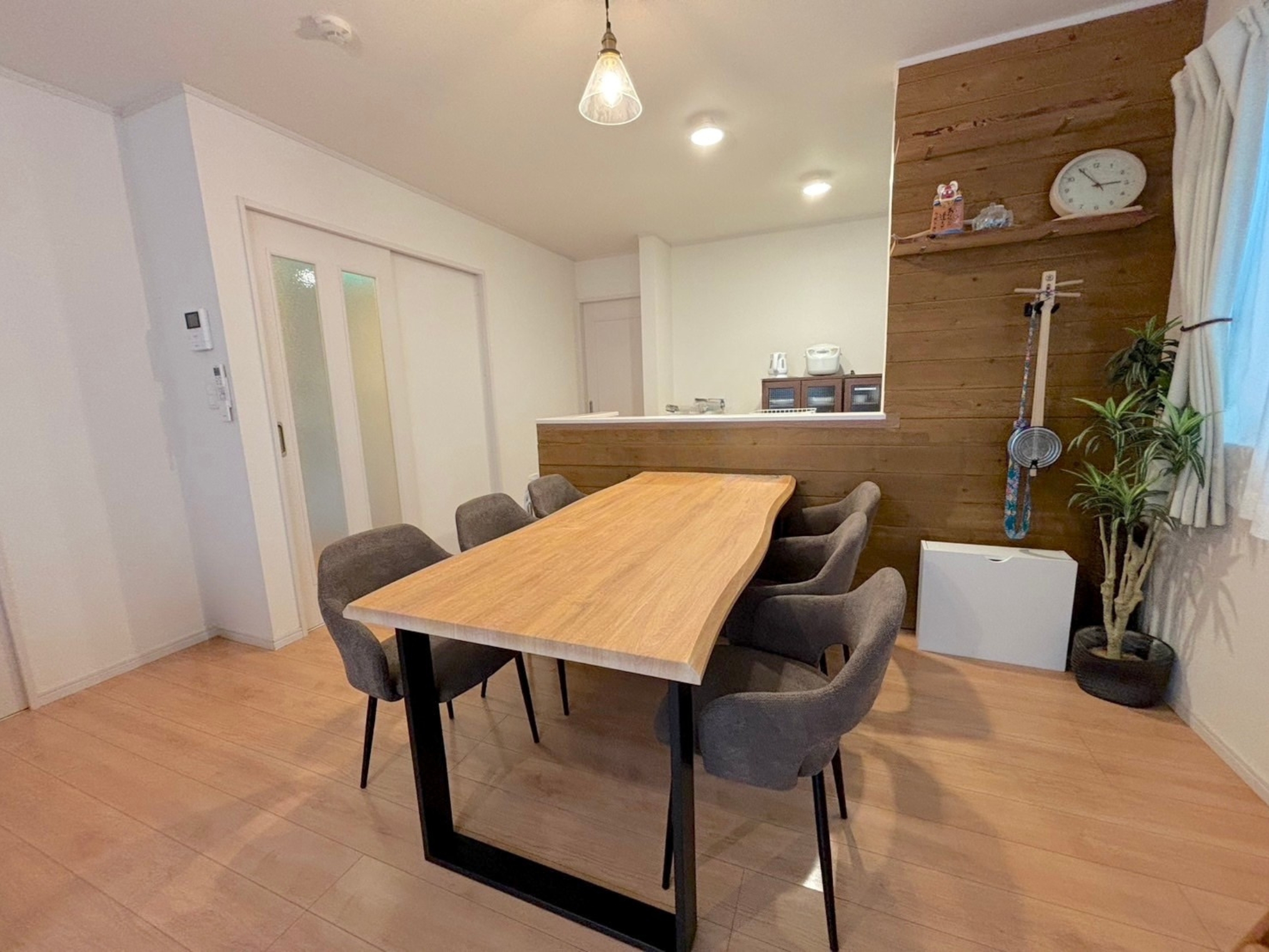 A棟：リビングダイニング