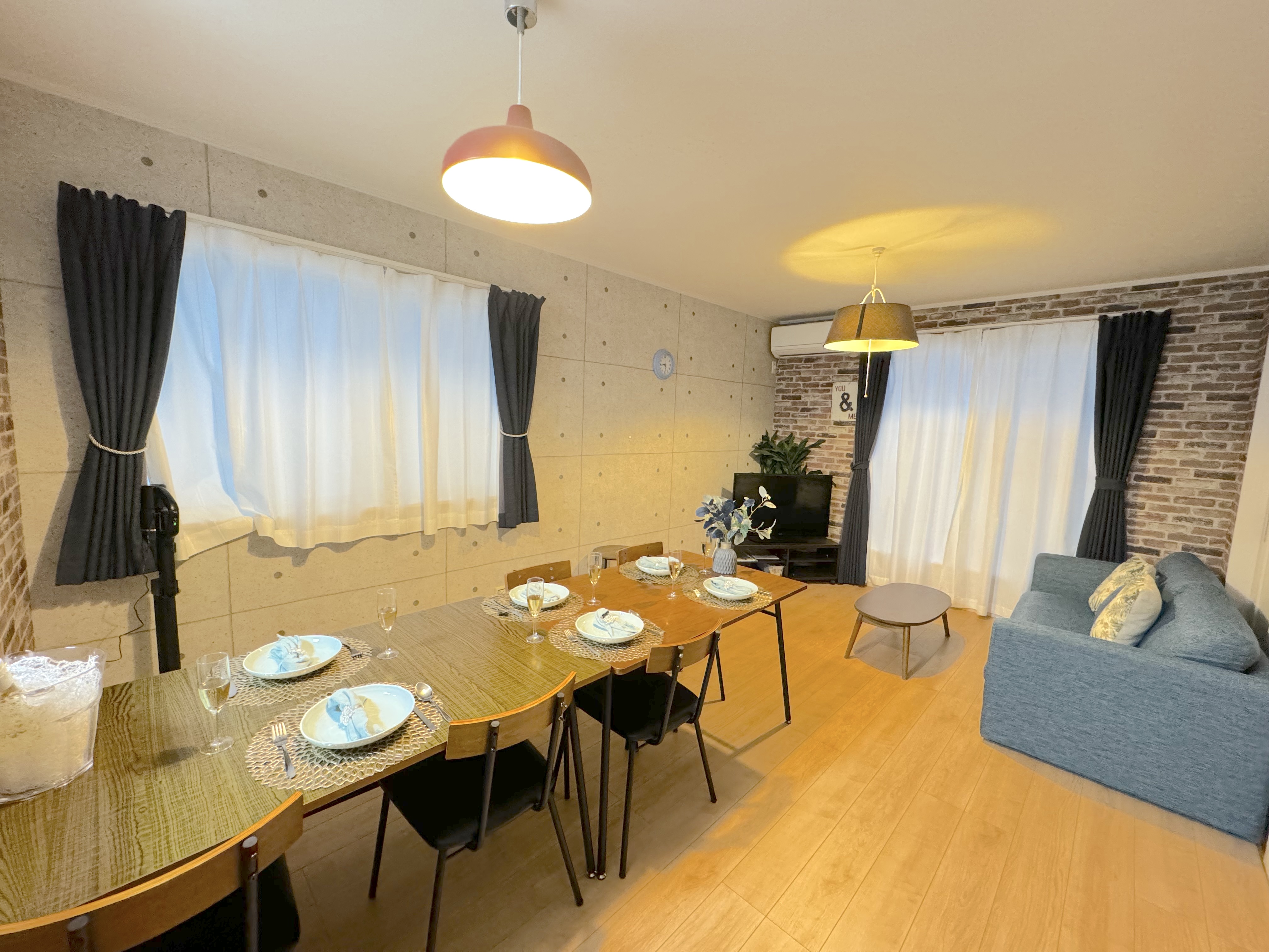 B棟：リビングダイニング