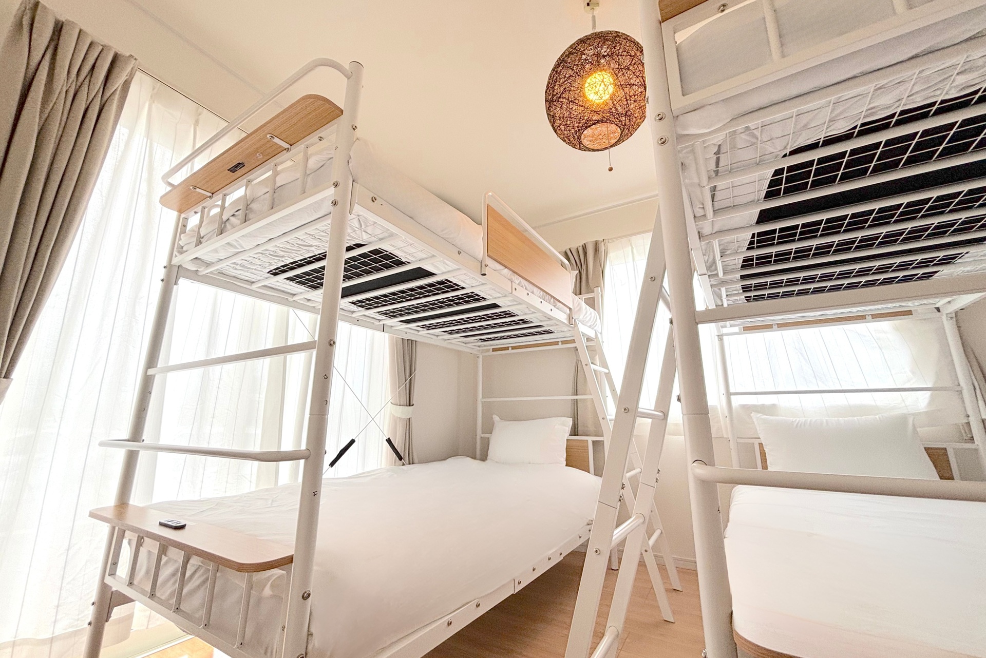 A棟：ベッドルーム