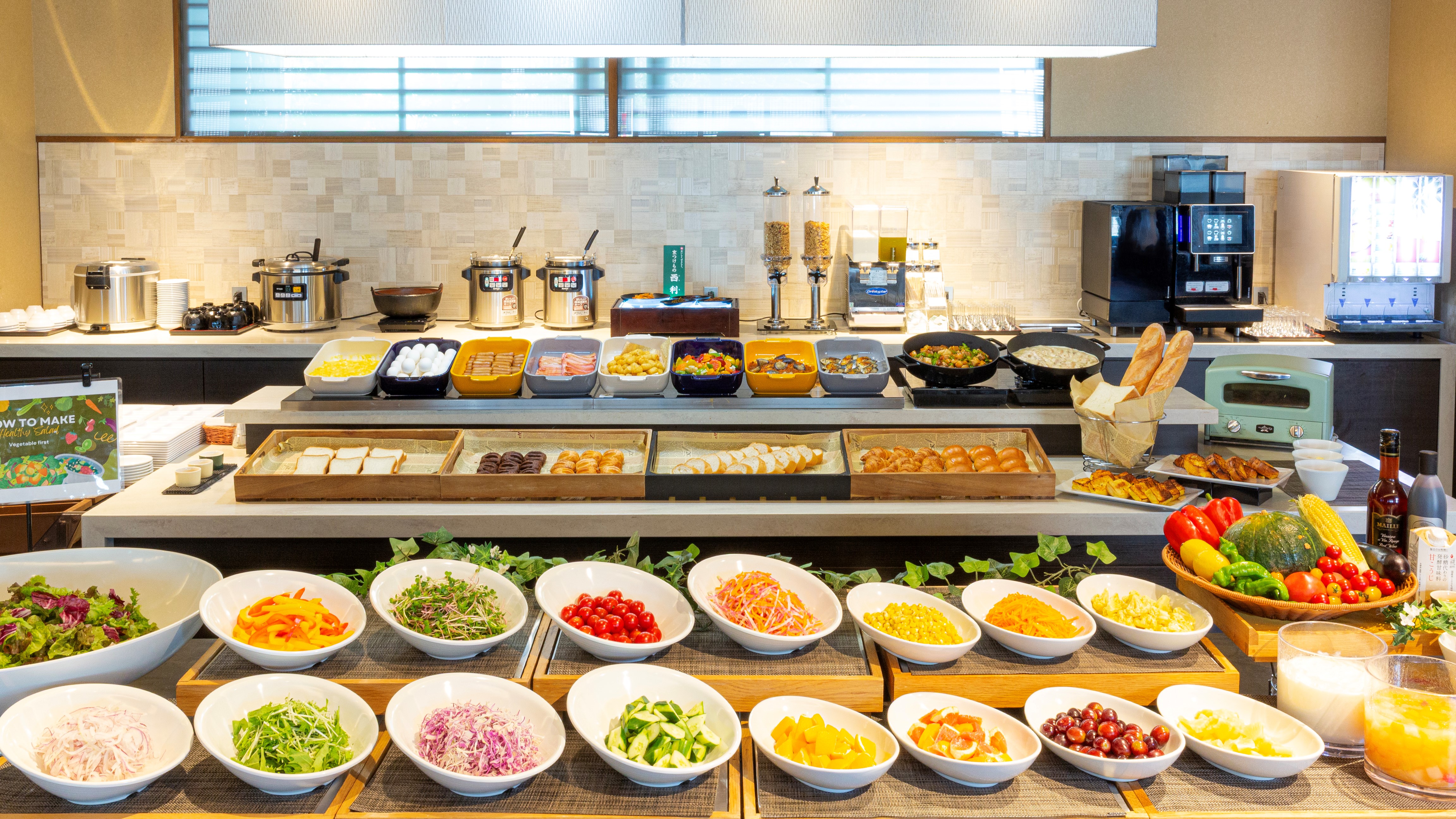 朝食ブッフェ※写真は一例でございます。