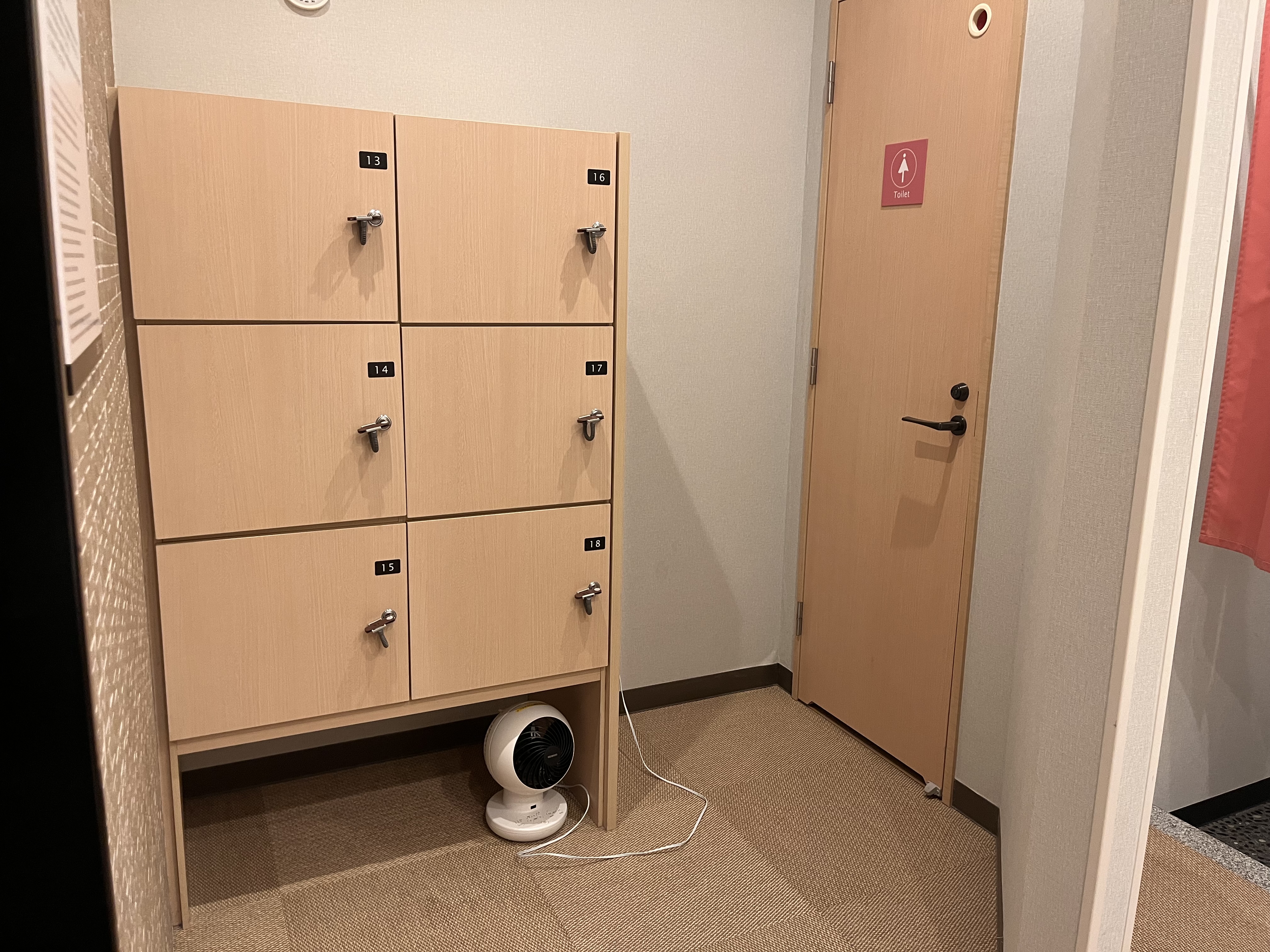 脱衣場（女性）