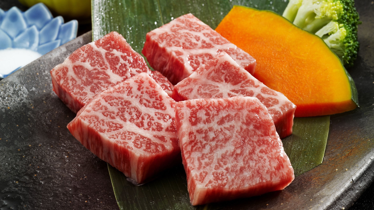 【グルメプラン】熊野牛ステーキ付1泊2食　基本バイキングプラン