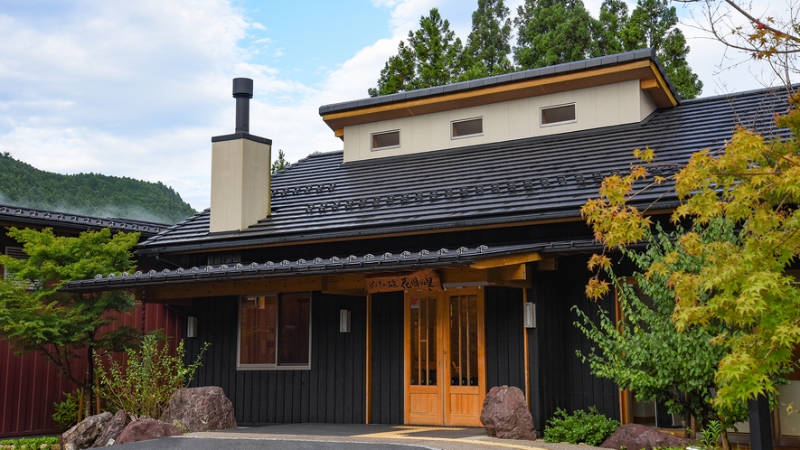 *【外観】高野山参拝の拠点にもオススメの立地です。