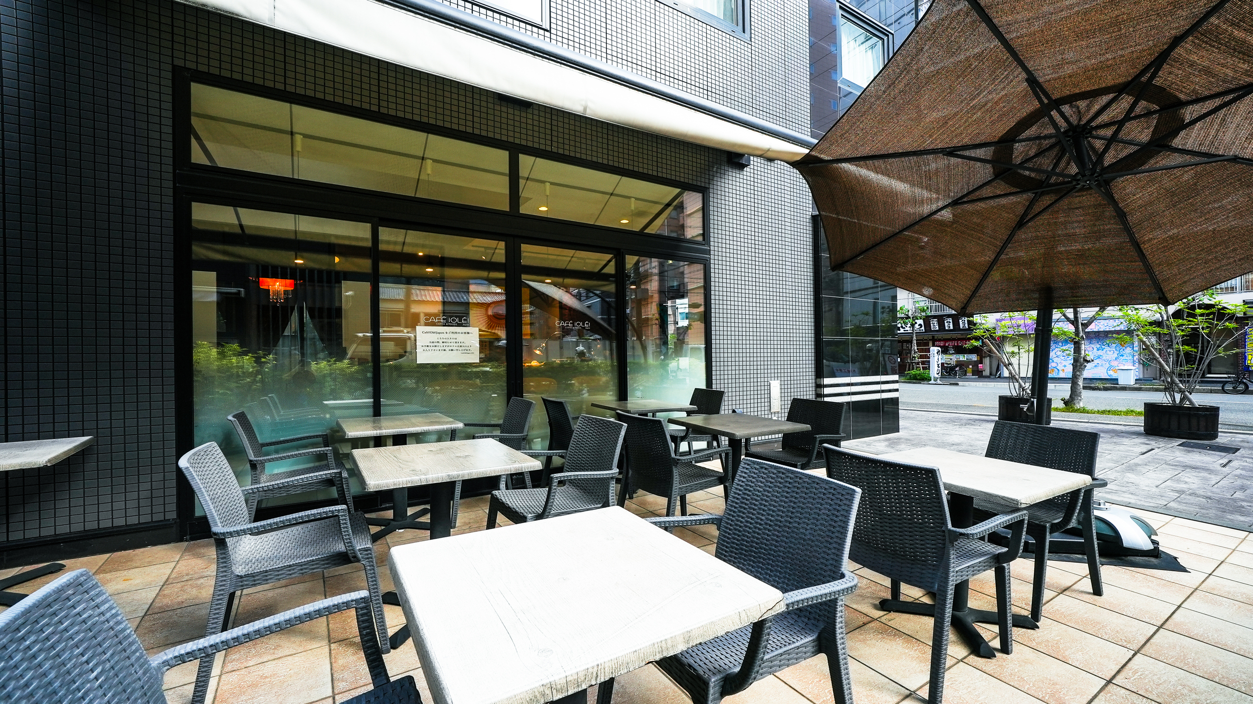 朝食会場　テラス席